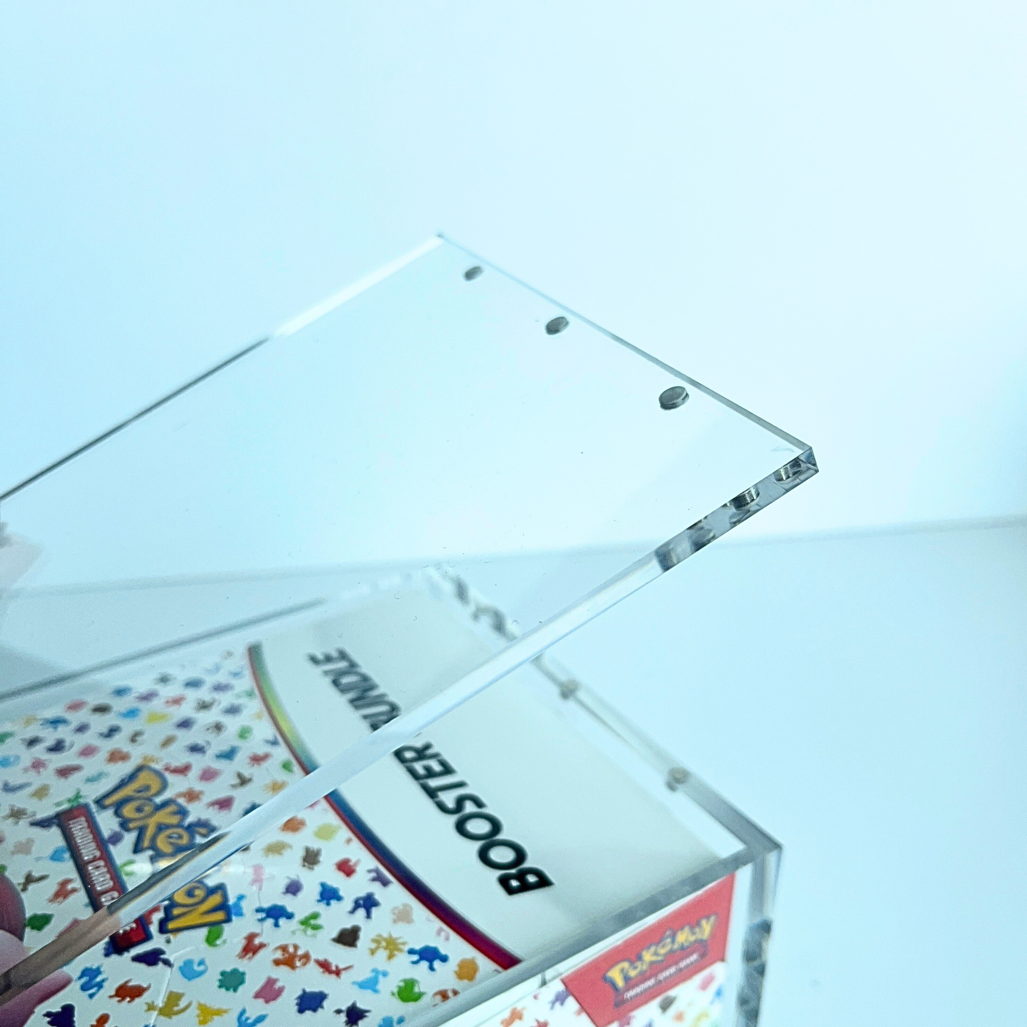 Pokémon TCG 151 Booster Bundle Display with Acrylic Case